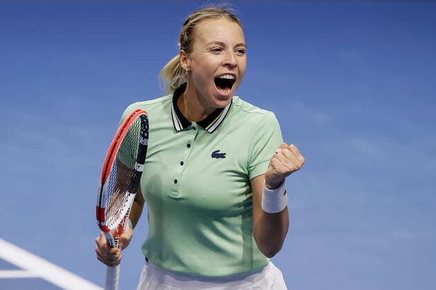 St. Petersburg Ladies Trophy 2022 - Semi-Finals Anett Kontaveit of Estonia celebrates victory over Jelena Ostapenko of Latvia during the women s singles semifinal match of the WTA, Tennis Damen 500 St. Petersburg Ladies Trophy 2022 International Tennis Tournament on February 12, 2022 at the Sibur Arena in Saint Petersburg, Russia. Saint Petersburg Russia  Copyright: xMikexKireevx originalFilename:kireev-stpeters220212_npSVK.jpg