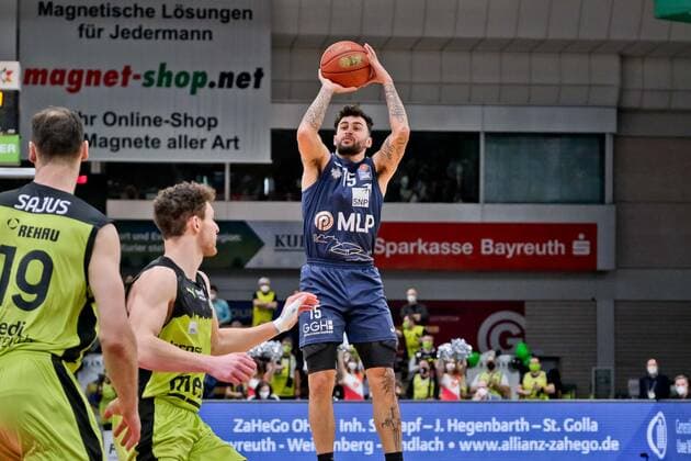 medi bayreuth MLP Heidelberg , Basketball, Bundesliga, BBL, Matchday 21, Season 2021 2022, 13 02 2022 6 Wohlrath Kevin medi Bayreuth 15 Geist, Jordan MLP Heidelberg medi bayreuth MLP Heidelberg , Basketball, Bundesliga, BBL, Matchday 21, Season 2021 2022, 13 02 2022 Bayreuth Copyright: xEibner-Pressefoto ThorstenxOchsx EP_TOS