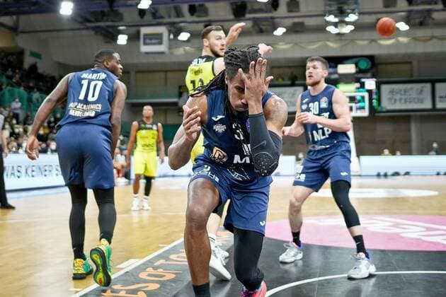medi bayreuth MLP Heidelberg , Basketball, Bundesliga, BBL, Matchday 21, Season 2021 2022, 13 02 2022 3 Lowery, Robert MLP Heidelberg 19 Sajus Martynas medi Bayreuth medi bayreuth MLP Heidelberg , Basketball, Bundesliga, BBL, Matchday 21, Season 2021 2022, 13 02 2022 Bayreuth Copyright: xEibner-Pressefoto ThorstenxOchsx EP_TOS