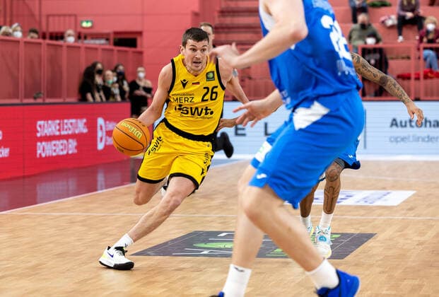 Till Joenke (Tigers Tuebingen, 26) ¨¨Tigers Tübingen vs. Uni Baskets Paderborn, 2. Basketball, Bundesliga, Pro A, Barmer 2 Basketball, Spieltag 25, Spielzeit 2021 2022, 12.02.2022, ¨¨ Tigers Tübingen - Uni Baskets Paderborn, Basketball, 2. Bundesliga, Barmer 2 Basketball, Spieltag 25, Spielzeit 2021 2022, 12.02.2022 Tuebingen Copyright: xDennisxDuddek xEibnerxPressefotox EP_DDK
