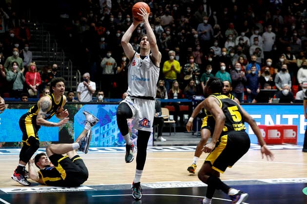 12 02 2022, easyCredit Basketball Bundesliga, BBL, season 2021 2022, men, Chemnitz Niners MHP Riesen Ludwigsburg Jonas Richter, Niners Chemnitz Chemnitz Fair Chemnitz Saxony Germany