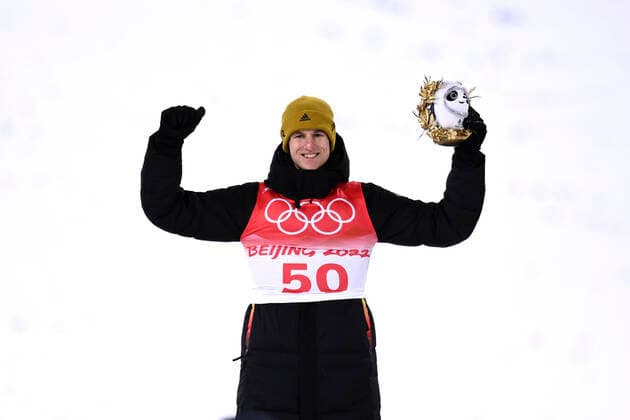 GEIGER Karl Team GER 3.Platz Ski Springen der Maenner grosse Schanze am Samstag den 12.02.2022 Ski jumping, Skispringen, Ski, nordisch Center in Zhangjiakon Olympische Winterspiele 2022 in Peking China *** GEIGER Karl Team GER 3 place ski jumping men large hill on Saturday 12 02 2022 Ski Jumping Center in Zhangjiakon Olympic Winter Games 2022 in Beijing China
