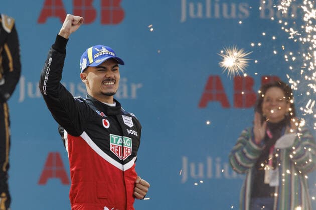 WEHRLEIN Pascal (ger), TAG Heuer Porsche Formula E Team, Porsche 99X Electric, portrait podium ambiance, during the 2022 Mexico City ePrix, 2nd meeting of the 2021-22 ABB FIA Formula E World Championship, WM, Weltmeisterschaft on the Autodromo Hermanos Rodriguez from February 10 to 11, in Mexico City, Mexico - AUTO - 2022 FORMULA E Mexico City ePRIX DPPI Panoramic  _LF31372