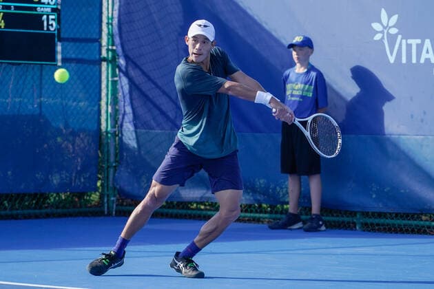 DELRAY BEACH, FL - FEBRUARY 12: Jason Jung (TPE) competes during the qualifying round of the ATP, Tennis Herren Delray Beach Open on February 12, 2022, at the Delray Beach Stadium & Tennis Center in Delray Beach, Florida.(Photo by Aaron Gilbert Icon Sportswire) TENNIS: FEB 12 Delray Beach Open Icon220212163