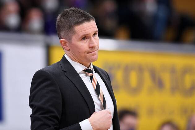 Jaka Lakovic Head Coach, Coach Ratiopharm Ulm disappointed, frustrated, emotion , Basketball, Bundesliga, BBL, BG Goettingen Ratiopharm Ulm , 12 02 2022, BG Goettingen Ratiopharm Ulm, Basketball, Bundesliga, GER, BBL, 12 02 2022 Goettingen Copyright: xEibner-Pressefotox-xRolandxSippelx