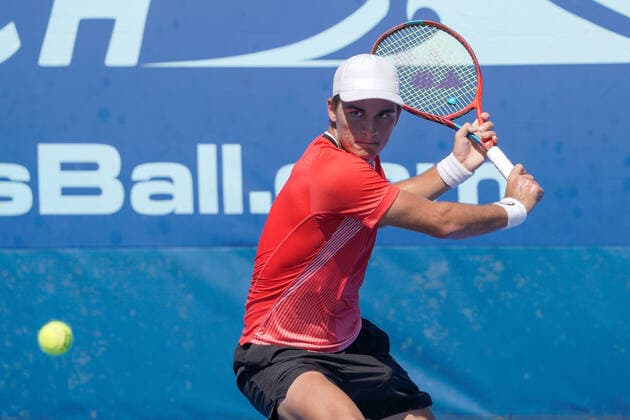 DELRAY BEACH, FL - FEBRUARY 12: Victor Lilov (USA) competes during the qualifying round of the ATP, Tennis Herren Delray Beach Open on February 12, 2022, at the Delray Beach Stadium & Tennis Center in Delray Beach, Florida.(Photo by Aaron Gilbert Icon Sportswire) TENNIS: FEB 12 Delray Beach Open Icon220212059
