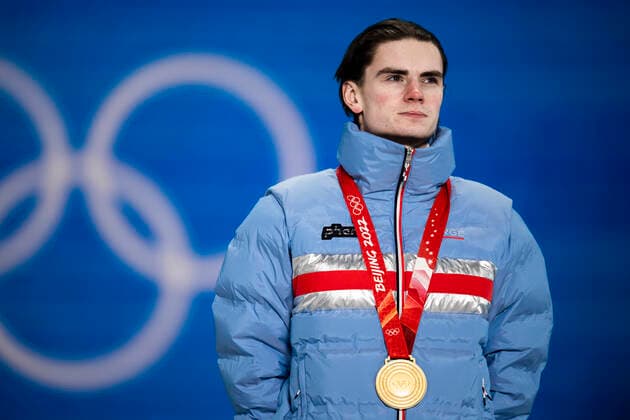 220213 Marius Lindvik of Norway with his gold medal at the medal ceremony for men s ski jumping large hill individual during day 9 of the 2022 Winter Olympics on February 13, 2022 in Zhangjiakou Photo Jon Olav Nesvold BILDBYRAN COP 217 JE0041 olympic games olympics winter olympics os olympic games winter os olympic games beijing peking 2022 beijing 2022 beijing 2022 olympic games beijing 2022 winter olympic games beijing os beijing ol winter ol 9 bbeng norway jubilant gold,  Copyright: JONxOLAVxNESVOLD BB220213JE131