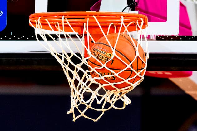 GER, easy credit BBl, FC Bayern Muenchen Basketball vs Fraport Skyliners 13 02 2022, Audi Dome, Munich, GER, easy credit BBl, FC Bayern Muenchen Basketball vs Fraport Skyliners, pictured feature ball in basket nordphotoxGmbHx xStraubmeier nph00004