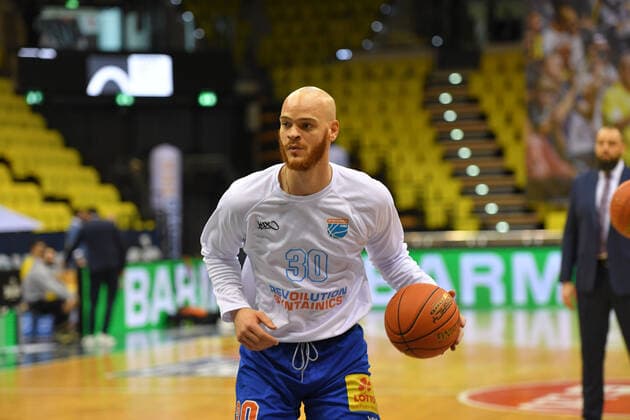 GER, Basketball,easy Credit BBL, EWE Baskets Oldenburg vs SYNTAINICS MBC 13 02 2022, EWE Arena, Oldenburg, GER, easy Credit BBL, EWE Baskets Oldenburg vs SYNTAINICS MBC , pictured before the game holding the ball Reggie UPSHAW SYNTAINICS MBC 30 nordphotoxRojahn nph00310