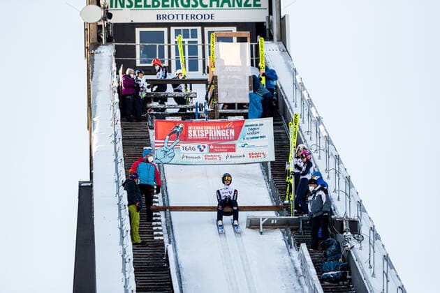 13.02.2022, GER, Skispringen, FIS Continental Cup Ski jumping, Skispringen, Ski, nordisch Men LISSO Justin Brotterode-Trusetal Inselbergschnaze in der Werner-L Thüringen Deutschland