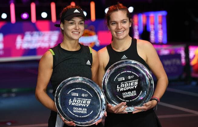 Russia Tennis St.Petersburg Ladies Trophy 2022 8113615 13.02.2022 Winners Russia s Anna Kalinskaya and Caty McNally, of the United States, pose with the main trophies during the award ceremony following the women s doubles tennis final match at the St. Petersburg Ladies Trophy 2022 tennis tournament in St.Petersburg, Russia. Alexei Danichev Sputnik St. Petersburg Russia  Copyright: xAlexeixDanichevx
