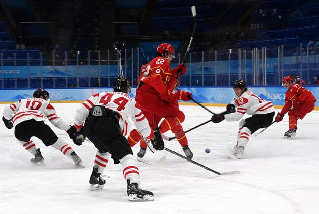 (220213) -- BEIJING, Feb. 13, 2022 -- Fu Shuai (C) of China competes during the Ice hockey, Eishockey men s preliminary round Group A match between China and Canada at National Indoor Stadium in Beijing, capital of China, Feb. 13, 2022. ) (BEIJING2022)CHINA-BEIJING-OLYMPIC Winter games, Winterspiele,Spiele, Summer games ICE HOCKEY-MEN S PRELIMINARY-CHN VS CAN(CN) LiuxXiao 