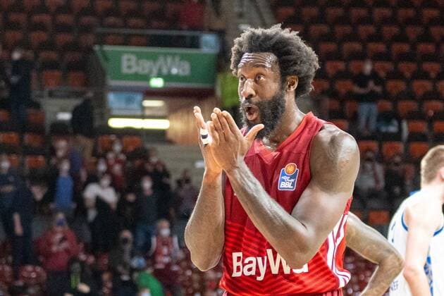 Othello Hunter 8 FC Bayern sends a kiss , FC Bayern Basketball vs Fraport Skyliners, easyCredit BBL, 13 02 2022 Muenchen Bayern Germany Copyright: xkolbert-press UlrichxGamelx