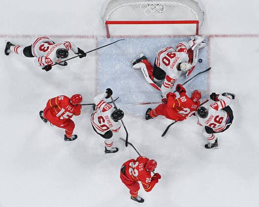 (220214) -- BEIJING, Feb. 13, 2022 -- Luo Jia (2nd R) of China vies for the puck during the Ice hockey, Eishockey men s preliminary round Group A match between China and Canada at National Indoor Stadium in Beijing, capital of China, Feb. 13, 2022. ) (BEIJING2022)CHINA-BEIJING-OLYMPIC Winter games, Winterspiele,Spiele, Summer games ICE HOCKEY-MEN S PRELIMINARY-CHN VS CAN(CN) DuxYu 