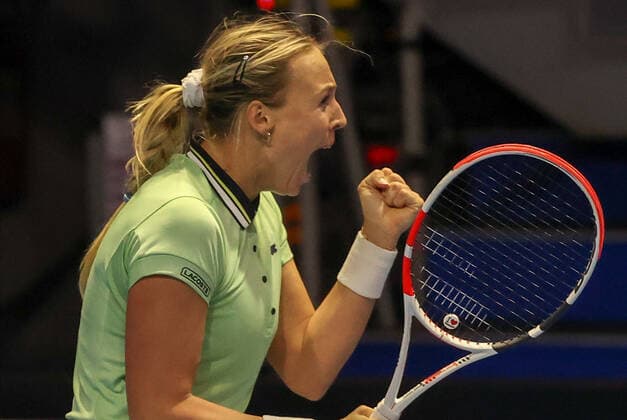 Tennis, WTA tournament in Saint Petersburg, final, Anett Kontaveit - Maria Sakkari