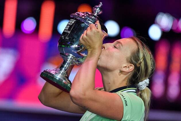 Russia Tennis St.Petersburg Ladies Trophy 2022 8113874 13.02.2022 The champion Estonia s Anett Kontaveit kisses the Cup during the award ceremony at the St. Petersburg Ladies Trophy 2022 tennis tournament in St.Petersburg, Russia. Alexei Danichev Sputnik St. Petersburg Russia  Copyright: xAlexeixDanichevx