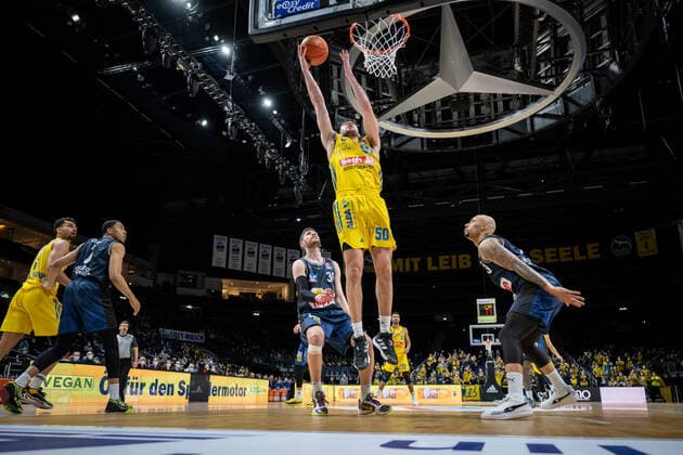 Basketball Berlin 13 02 2022 season 2021 2022 easyCredit BBL 1 Bundesliga Alba Berlin HAKRO Merlins Crailsheim Javel Zoosman Alba Berlin, No 50