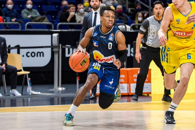 T J Shorts HAKRO Merlins Crailsheim, 0 , free agent, GER, Alba Berlin vs HAKRO Merlins Crailsheim, BBL, Basketball 1 Bundesliga Maenner, 21 Spieltag, Saison 2021 2022, 13 02 2022, GER, Alba Berlin vs HAKRO Merlins Crailsheim, BBL, Basketball Bundesliga Maenner, 21 Spieltag, Saison 2021 2022, 13 02 2022, Berlin Copyright: xEibner-Pressefoto UwexKochx EP_UKH