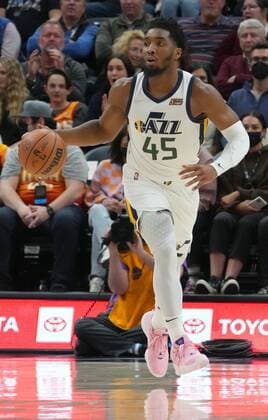 Donovan Mitchell of the Utah Jazz in action against the Houston Rockets, during a NBA, Basketball Herren, USA game at the Vivint Smart Home Arena in Salt Lake City, Utah, USA, 14 February 2022. Houston Rockets at Utah Jazz !ACHTUNG: NUR REDAKTIONELLE NUTZUNG!  Copyright: xGEORGExFREYx AME5823 20220215-c463ecdde6f2c1e639580e1b54fd59bb9600f0aa