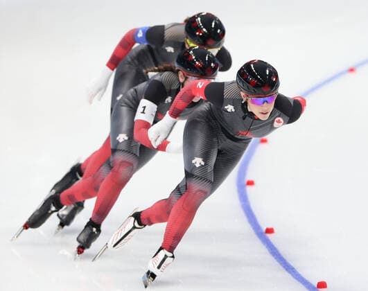 (220215) -- BEIJING, Feb. 15, 2022 -- Valerie Maltais, Ivanie Blondin and Isabelle Weidemann of Canada compete during the Speed skating, Eisschnelllauf women s team pursuit semifinals at the National Speed Skating Oval in Beijing, capital of China, Feb. 15, 2022. ) (XHTP)(BEIJING2022)CHINA-BEIJING-OLYMPIC Winter games, Winterspiele,Spiele, Summer games SPEED SKATING-WOMEN S TEAM PURSUIT (CN) ChengxTingting