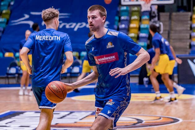 easycredit BBL, Fraport Skyliners vs Alba Berlin, Frankfurt, Fraport Arena, 15 2 2022 Matt Haarms Fraport Skyliners 3 , Fraport Skyliners vs Alba Berlin, Frankfurt, Fraport Arena, 15 2 2022 Copyright: xBEAUTIFULxSPORTS Gawlikx