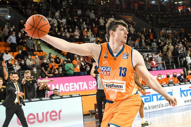 GER, BBL, ratiopharm Ulm vs Basketball Löwen Braunschweig 15.02.2022, ratiopharm arena, Neu-Ulm, GER, BBL, ratiopharm Ulm vs Basketball Löwen Braunschweig, im Bild Nicolas Bretzel (Ulm, 13) nordphotoxGmbHx xHafner nph00200