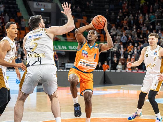 Semaj Christon Ratiopharm Ulm, 00 at the basket, Ratiopharm Ulm vs Basketball Loewen Braunschweig, Basketball, Men, 1 Bundesliga, 15 02 2022 EIBNER Michael Schmidt Ratiopharm Ulm vs Basketball Loewen Braunschweig, Basketball, Men, 1 Bundesliga, 15 02 2022 Neu Ulm Copyright: xEIBNER MichaelxSchmidtx EP_MST
