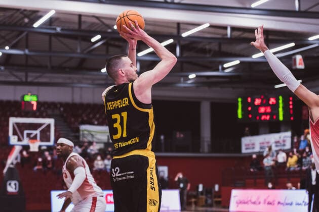 ProA 20 Spieltag Artland Dragons vs Tigers Tuebingen, 15 02 2022 Daniel Keppeler Tigers Tuebingen, 31 ProA 20 Spieltag Artland Dragons vs Tigers Tuebingen on 15 02 2022 in Quakenbrueck Artland Arena , Germany, Copyright: xBEAUTIFULxSPORTS Neddermannx