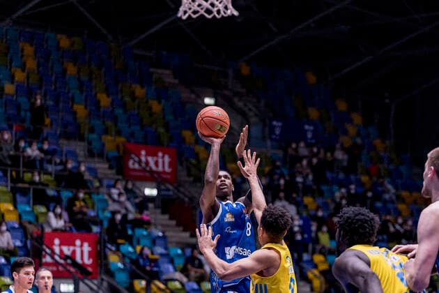 easycredit BBL, Fraport Skyliners vs Alba Berlin, Frankfurt, Fraport Arena, 15 2 2022 Brancou Badio Fraport Skyliners 8 Maodo Lo Alba Berlin 0 , Fraport Skyliners vs Alba Berlin, Frankfurt, Fraport Arena, 15 2 2022 Copyright: xBEAUTIFULxSPORTS Gawlikx