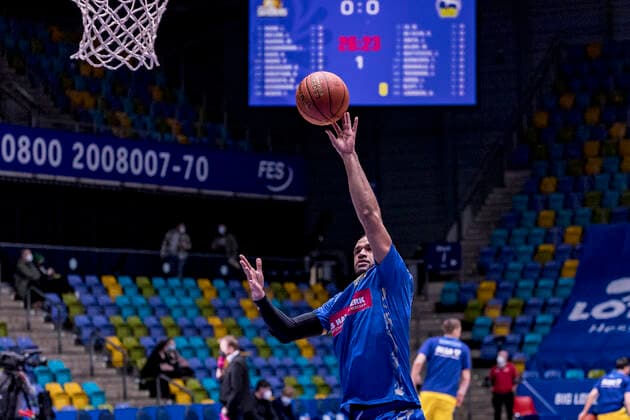 easycredit BBL, Fraport Skyliners vs Alba Berlin, Frankfurt, Fraport Arena, 15 2 2022 Rasheed Moore Fraport Skyliners 20 , Fraport Skyliners vs Alba Berlin, Frankfurt, Fraport Arena, 15 2 2022 Copyright: xBEAUTIFULxSPORTS Gawlikx