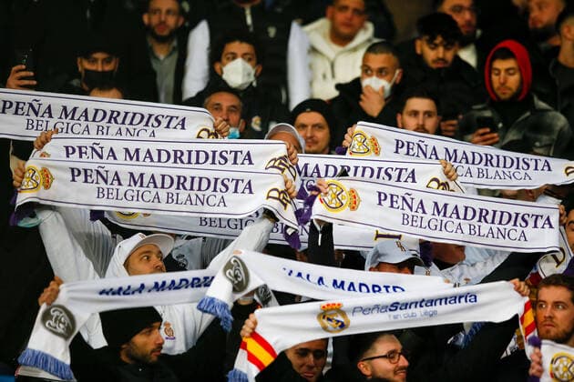 Paris, Parc des Princes, 15 02 2022 UEFA Champions League 2021 22 Paris Saint Germain Real Madrid v l ,Real Madrid fans,atmosphere, scarves, jerseys, emotions UEFA regulations prohibit any use of photographs as image sequences and or quasi video Copyright: AntonioxBorga