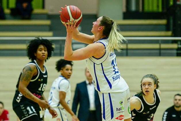 Halle, Germany 15 February 2022 1 BBL Women 2021 2022 Gisa Lions SV Halle vs Rheinland Lions Barbora Kasparkova Halle SWH arena Saxony Anhalt Copyright: xFotostandx xxBallaschx