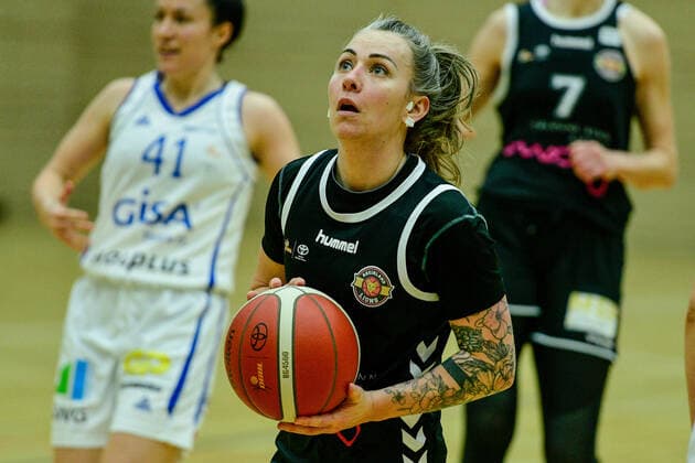 Halle, Germany 15 February 2022 1 BBL Women 2021 2022 Gisa Lions SV Halle vs Rheinland Lions Joyce Cousseins Smith Rheinland Lions SWH arena Sachsen Anhalt Copyright: xFotostandx xxBallaschx