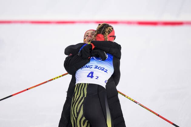 220216 Katharina Hennig and Victoria Carl of Germany celebrate efter finishing first in women s cross-country skiing team sprint during day 12 of the 2022 Winter Olympics on February 16, 2022 in Zhangjiakou. Photo: Joel Marklund BILDBYRAN kod JM JM0288 bbeng skidor cross-country skiing langrenn Olympic Games, Olympische Spiele, Olympia, OS olympics winter olympics os ol olympiska spel vinter-os olympiske leker peking peking 2022 beijing 2022 beijing 2022 olympic games beijing 2022 winter olympic games peking-os beijing-ol vinter-ol dam sprint lagsprint jubel *** 220216 Katharina Hennig and Victoria Carl of Germany celebrate after finishing first in women s cross country skiing team sprint during day 12 of the 2022 Winter Olympics on February 16, 2022 in Zhangjiakou Photo Joel Marklund PICTURE CODE JM JM0288 bbeng skidor cross country skiing cross country olympic games olympics winter olympics os ol olympics winter o olympics peking Beijing 2022 beijing 2022 beijing 2022 olympic games beijing 2022 winter olympic games beijing os beijing ol winter ol dam sprint team sprint cheer,  Copyright: JOELxMARKLUND BB220216JM216