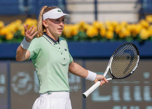 Jil Teichmann reacts with anger, emotion, gestures, Copyright: xJuergenxHasenkopfx