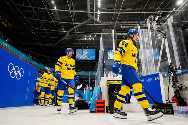 220216 Christian Folin and Jonathan Pudas of Sweden ahead of the mens ice hockey quarterfinal between Sweden and Canada during day 12 of the 2022 Winter Olympics on February 16, 2022 in Beijing Photo Maxim Thore BILDBYRAN kod MT MT0326 ice hockey ice hockey olympic games olympics winter olympics os ol olympics winter os olympics peking peking Beijing 2022 beijing 2022 beijing 2022 olympic games beijing 2022 winter olympic games peking os beijing ol winter ol 12 bbeng quarter final sweden canada,  Copyright: MAXIMxTHORE BB220216MT090