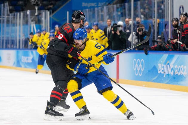 220216 Tyler Wotherspoon of Canada and Linus Johansson of Sweden in the men ices ice hockey quarterfinal between Sweden and Canada during day 12 of the 2022 Winter Olympics on February 16, 2022 in Beijing Photo Maxim Thore BILDBYRAN kod MT MT0326 ice hockey ice hockey olympic games olympics winter olympics os ol olympic games winter os olympic games beijing peking 2022 beijing 2022 beijing 2022 olympic games beijing 2022 winter olympic games beijing os beijing ol winter ol 12 bbeng quarter final sweden canada,  Copyright: MAXIMxTHORE BB220216MT106
