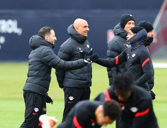 Europa League RB Leipzig training 16 12 2022 Leipzig, 16 02 2022, RBL training center, Europa League , RB Leipzig final training the day before RBL v Real San Sebastian , In picture from l coach Domenico Tedesco RB Leipzig , athletics coach Ruwen Faller and Christopher Nkunku 18, RB Leipzig , Picture Point