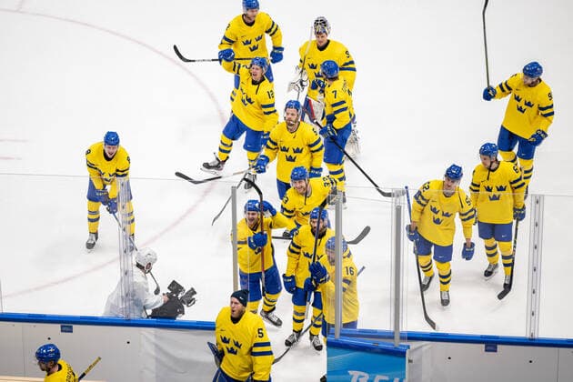 220216 Players of Sweden celebrate after the mens ice hockey quarterfinal between Sweden and Canada during day 12 of the 2022 Winter Olympics on February 16, 2022 in Beijing Photo Mathias Bergeld BILDBYRAN kod MB MT0326 ice hockey ice hockey olympic games olympics winter olympics os ol olympiska games winter os olympics peking peking Beijing 2022 beijing 2022 beijing 2022 olympic games beijing 2022 winter olympic games beijing os beijing ol winter ol 12 bbeng quarter final sweden canada cheer,  Copyright: MATHIASxBERGELD BB220216MB096