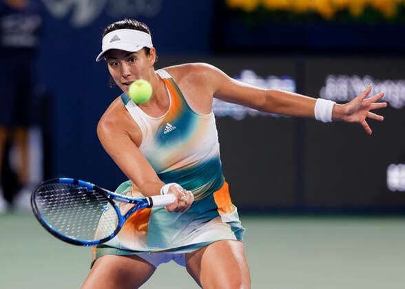 Garbine Muguruza makes fist and cheer, cheer, joy, emotion Tennis Dubai Tennis Championships 2022 WTA Dubai Duty Free Tennis Stadium Dubai United Arab Emirates 16 February 2022 Copyright: xJuergenxHasenkopfx