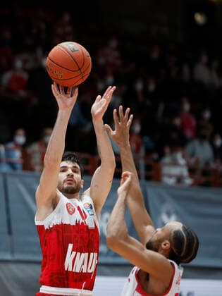 16 02 2022, basketball, BBL, main round, s Oliver Wuerzburg Telekom Baskets Bonn, GER, Wuerzburg, tectake Arena picture from left Luciano Parodi s Oliver Wuerzburg and Parker Jackson Cartwright Telekom Baskets Bonn Copyright: HMBxMedia xHeikoxBecker