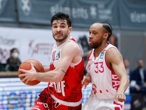 16 02 2022, basketball, BBL, main round, s Oliver Wuerzburg Telekom Baskets Bonn, GER, Wuerzburg, tectake Arena picture from left Luciano Parodi s Oliver Wuerzburg and Parker Jackson Cartwright Telekom Baskets Bonn Copyright: HMBxMedia xHeikoxBecker
