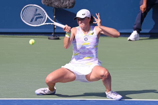 Iga Swiatek, POL, during second round of 2022 Dubai Championships in Dubai, 16 02 2022