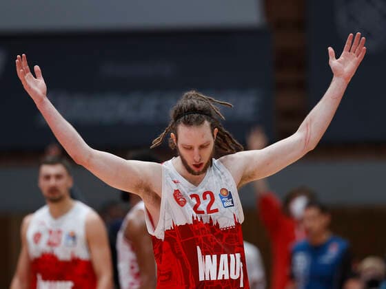 16 02 2022, basketball, BBL, main round, s Oliver Wuerzburg Telekom Baskets Bonn, GER, Wuerzburg, tectake Arena picture from left Craig Moller s Oliver Wuerzburg Copyright: HMBxMedia xHeikoxBecker