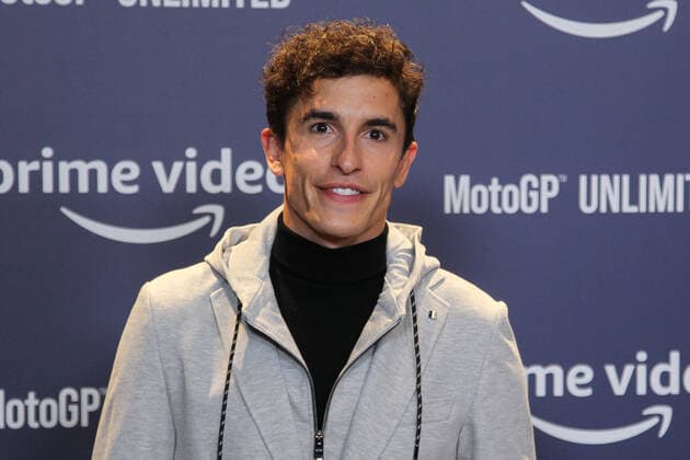Sport Bilder des Tages February 16, 2022, MADRID, MADRID, SPAIN: Marc Marquez, MotoGP rider, attends during the photocall of the premiere of the MotoGP Unlimited film celebrated at Cine Capitol Gran VoÂ­a on February 16, 2022, in Madrid, Spain. MADRID SPAIN - ZUMAa181 20220216_zaa_a181_133 Copyright: xIrinaxR.xHipolitox