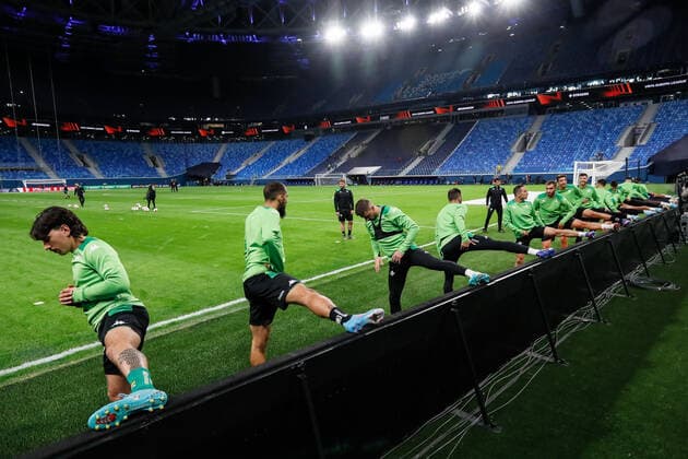 Zenit V Betis: Play-off - UEFA Europa League Betis players during training session on the eve of the UEFA Europa League play-off first leg match between Zenit St. Petersburg and Real Betis on February 16, 2022 at Gazprom Arena in Saint Petersburg, Russia. Saint Petersburg Russia  Copyright: xMikexKireevx originalFilename:kireev-zenitvbe220216_npM5J.jpg