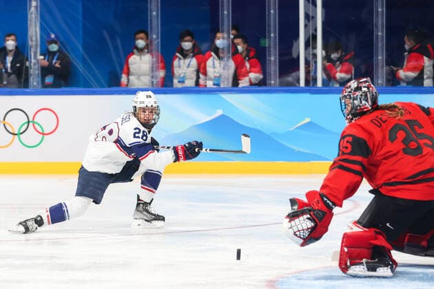 BEIJING, CHINA - FEBRUARY 17, 2022: Amanda Kessel (L) of the US and goaltender Ann-Renee Desbiens of Canada in their Ice hockey, Eishockey gold medal match at the Wukesong Arena as part of the 2022 Winter Olympic Games, Olympische Spiele, Olympia, OS Sergei Bobylev TASS  TS123B23