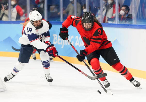 BEIJING, CHINA - FEBRUARY 17, 2022: Jesse Compher (L) of the US and Jocelyne Larocque of Canada in their Ice hockey, Eishockey gold medal match at the Wukesong Arena as part of the 2022 Winter Olympic Games, Olympische Spiele, Olympia, OS Sergei Bobylev TASS  TS123B2F