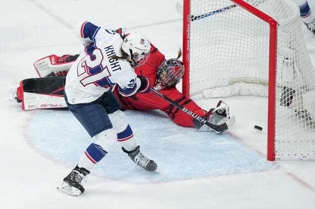 (220217) -- BEIJING, Feb. 17, 2022 -- Hilary Knight (front) of the United States goals during the Ice hockey, Eishockey women s Gold medal game of Beijing 2022 Winter Olympics between Canada and the United States at Wukesong Sports Centre in Beijing, capital of China, Feb. 17, 2022. ) (XHTP)(BEIJING2022)CHINA-BEIJING-OLYMPIC Winter games, Winterspiele,Spiele, Summer games ICE HOCKEY-WOMEN S GOLD MEDAL GAME-CAN VS USA (CN) MengxYongmin 