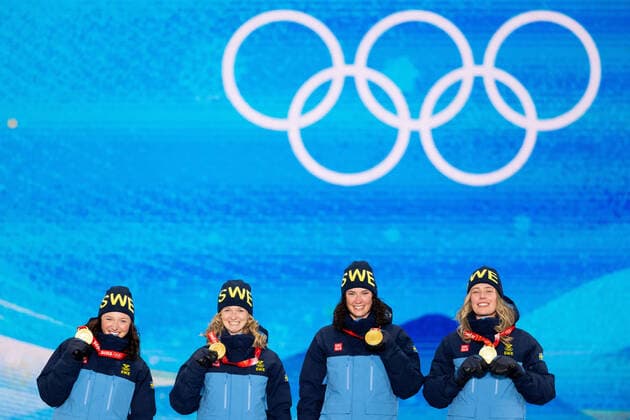 220217 Linn Persson, Mona Brorsson, Hanna Öberg and Elvira Öberg of Sweden with their gold medals at the medal ceremony for women s biathlon 4 x 6 km relay during day 13 of the 2022 Winter Olympics on February 17, 2022 in Zhangjiakou Photo Vegard Grott BILDBYRAN code VG JM0291 bbeng olympic games olympics winter olympics os ol olympic games winter os olympics leek Beijing 2022 beijing 2022 beijing 2022 olympic games beijing 2022 winter olympic games peking os beijing ol winter ol medal ceremony medal ceremony biathlon relay cheer sweden gold gold medal,  Copyright: VEGARDxGRoTT BB220217VG043